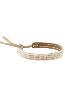 Suede beaded bracelet in pearl